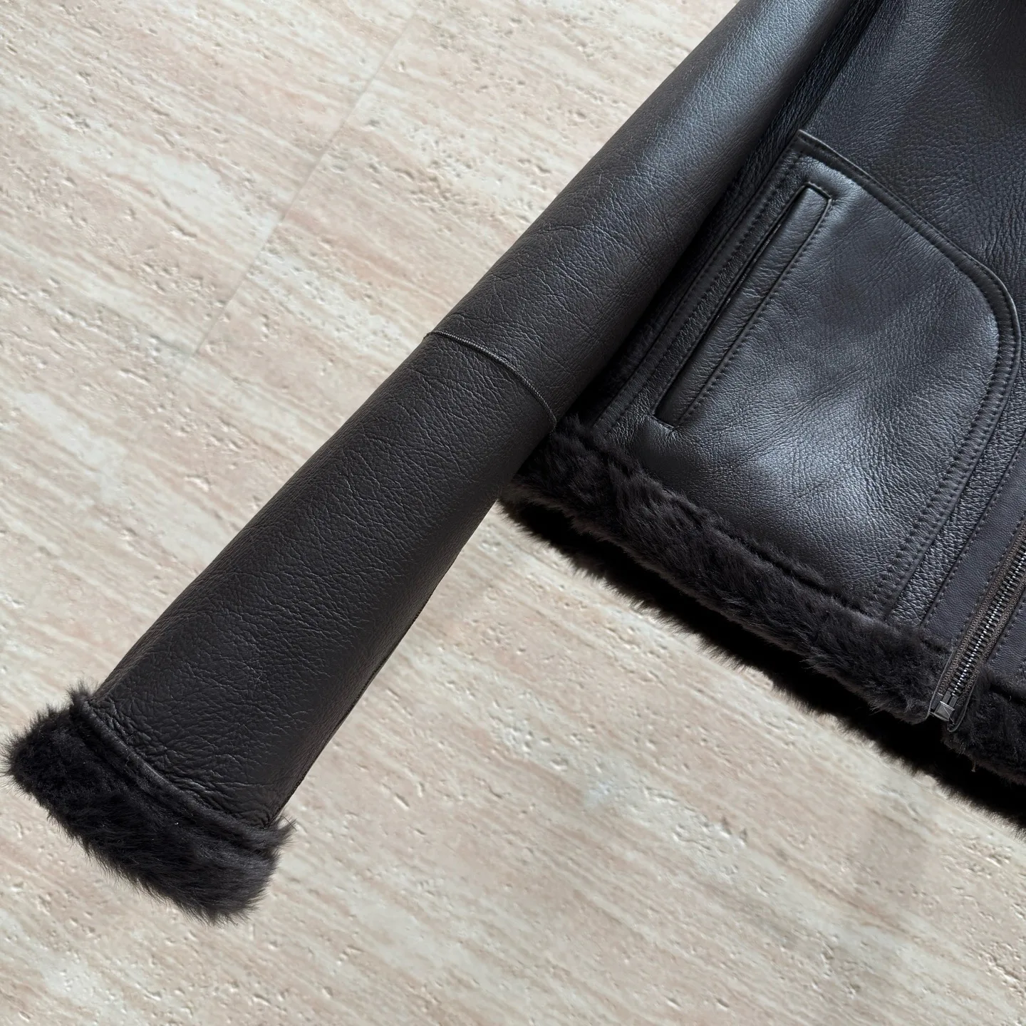 Кожаные Куртки И Дублёнки Женские Christian Dior 3329088