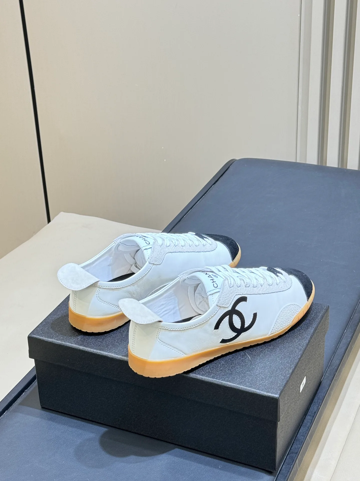 Кроссовки Женские Chanel 11194497