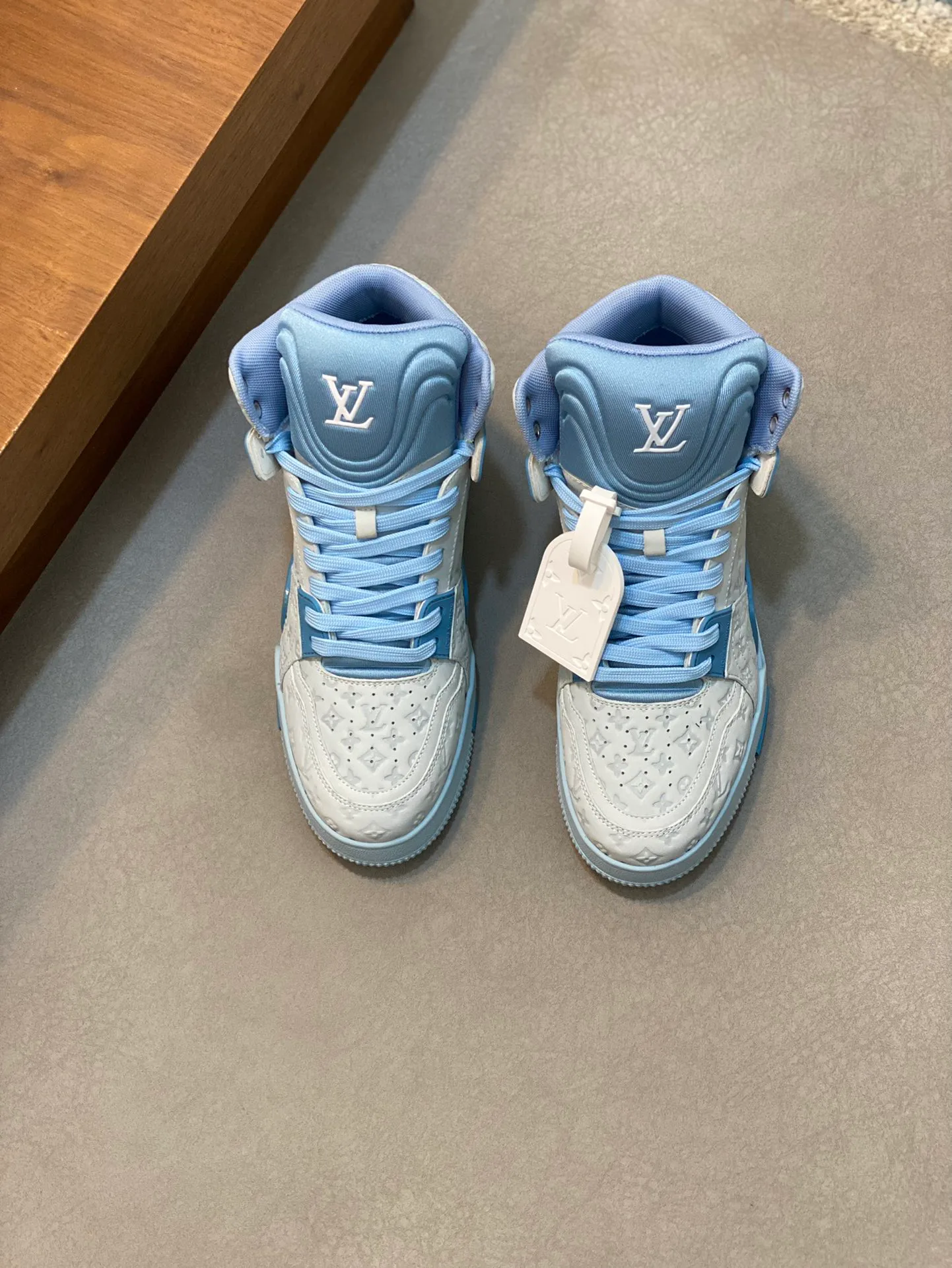 Кроссовки Мужские Louis Vuitton 1483819