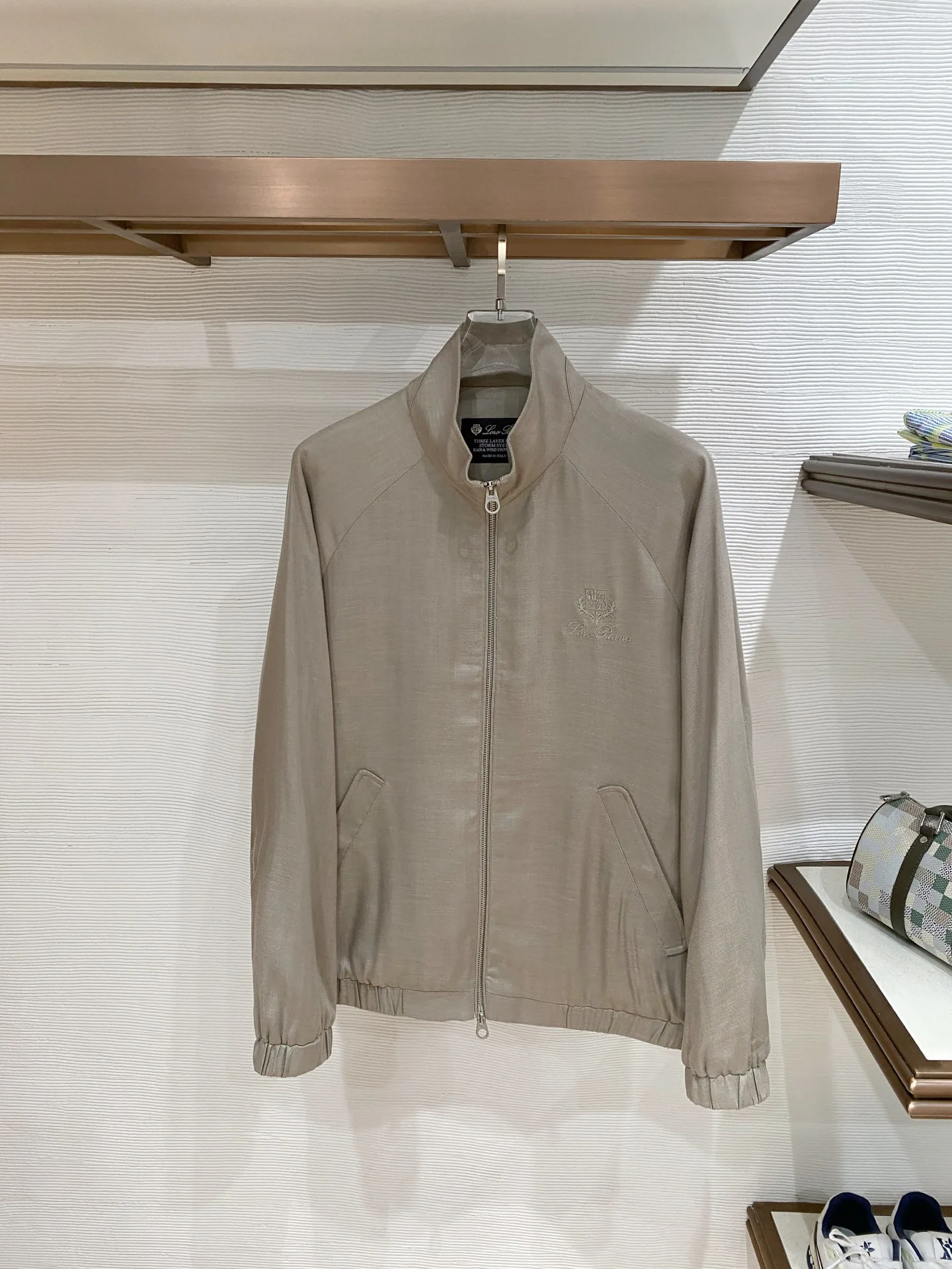 Куртки И Пуховики Мужские Loro Piana 11496543