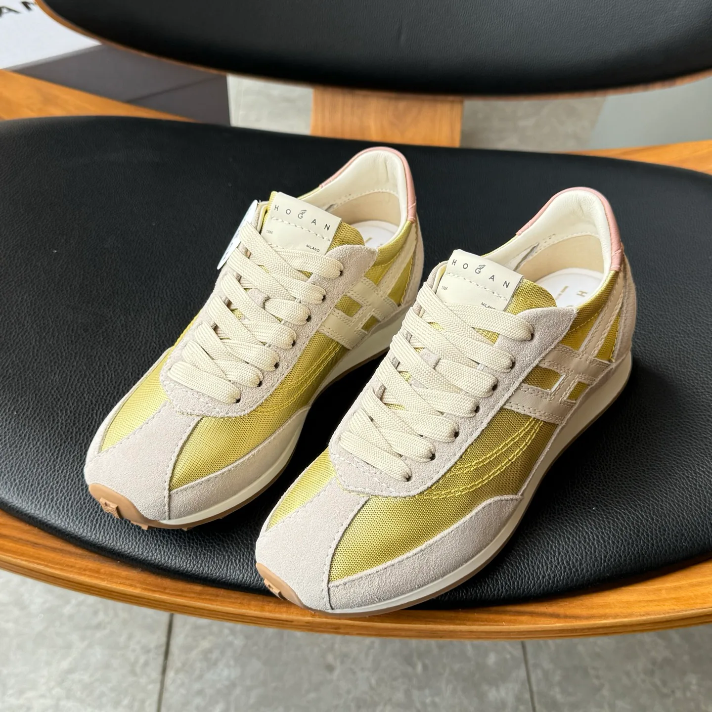 Кроссовки Женские Hogan 12629917