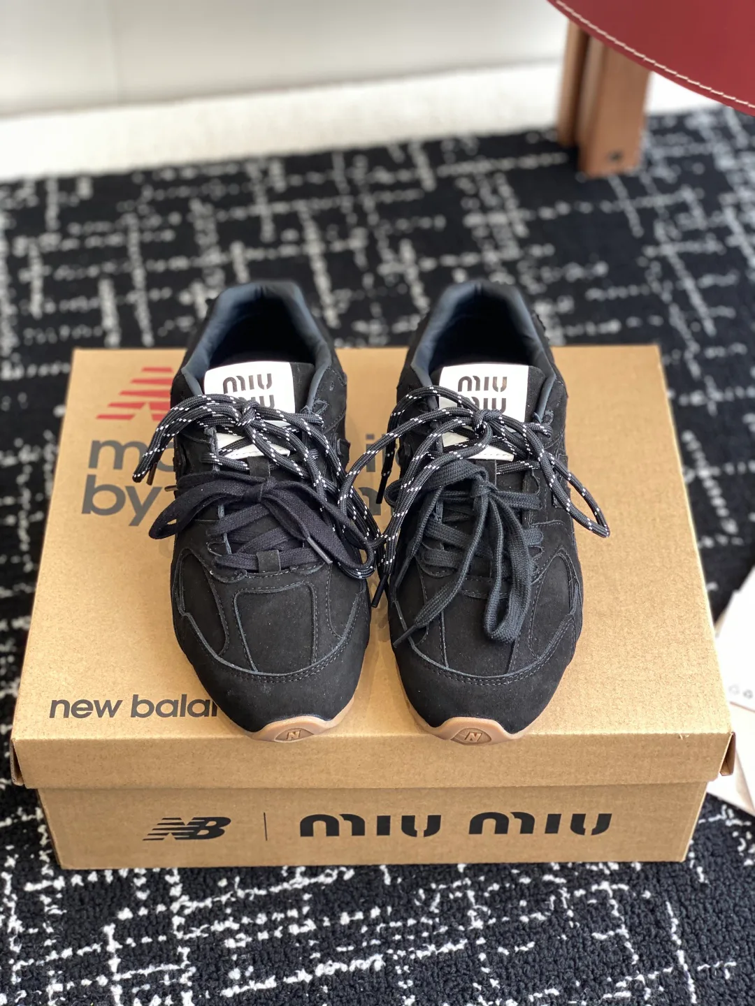 Кроссовки Женские Miu Miu 19669