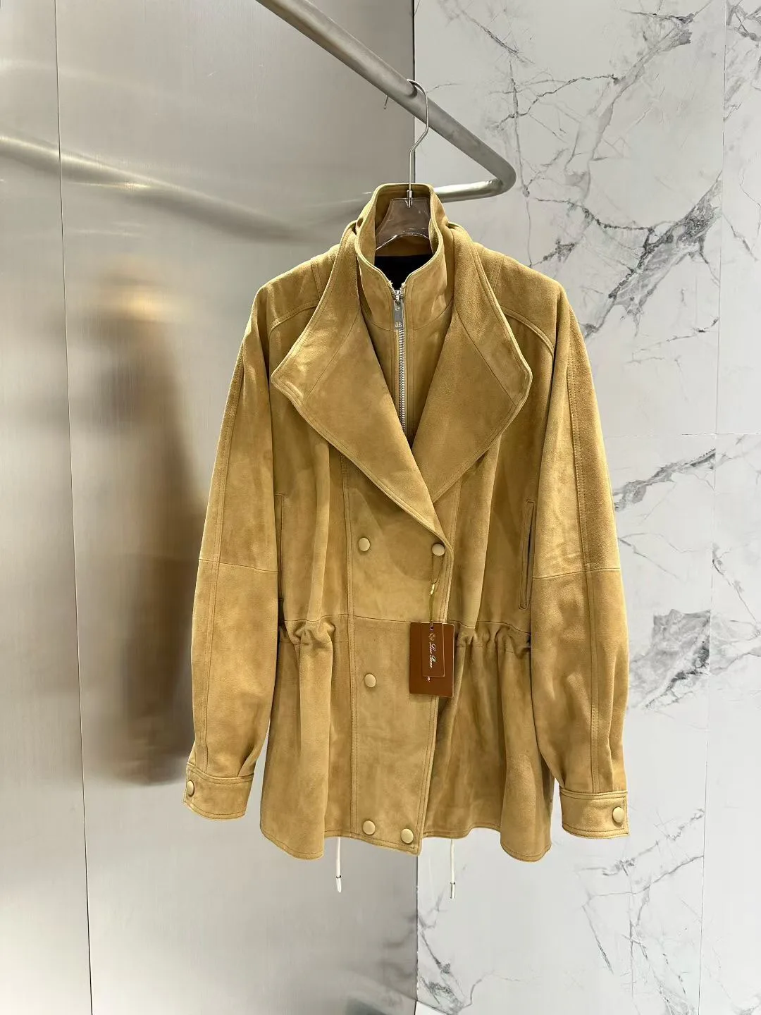 Кожаные Куртки И Дублёнки Женские Loro Piana 11428991