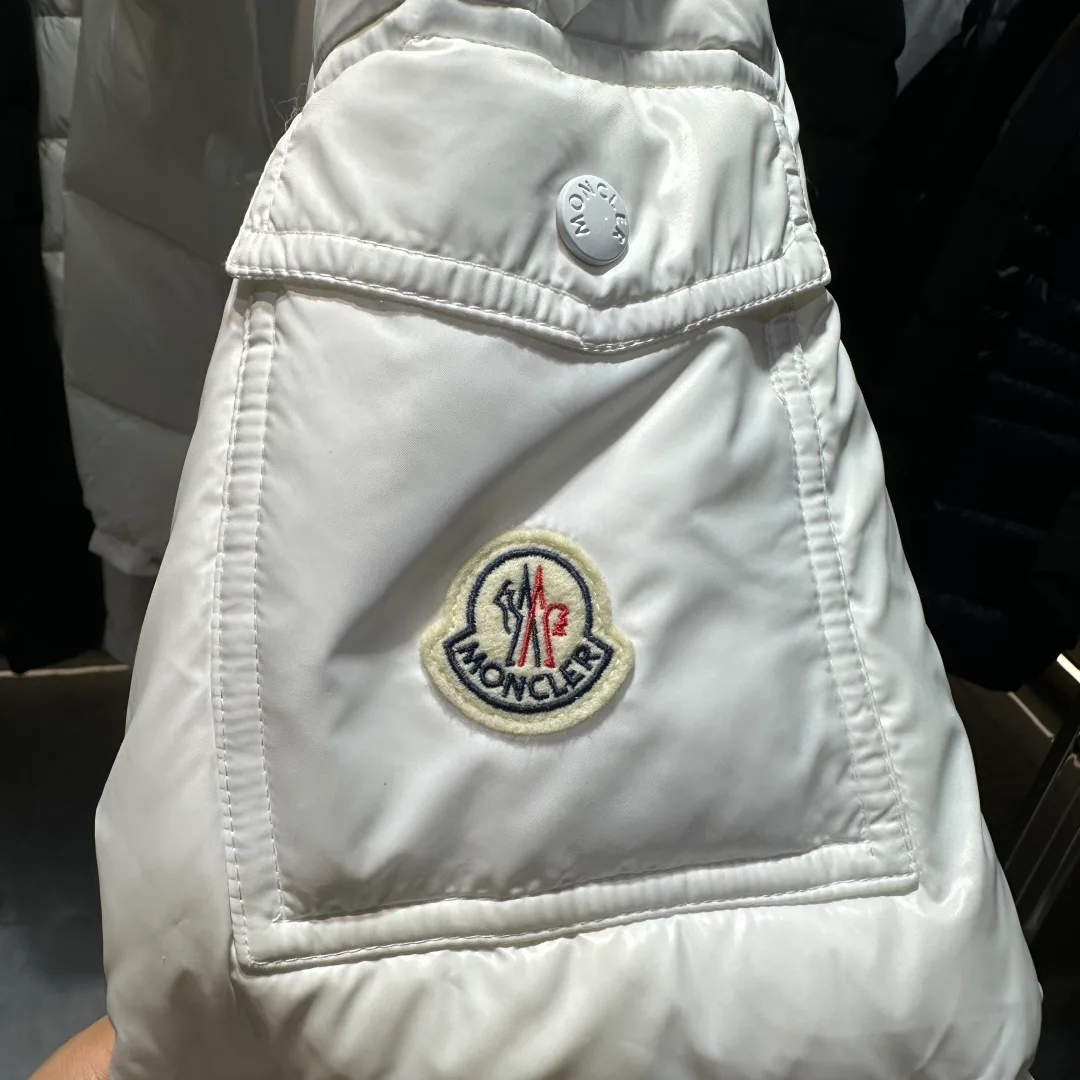 Куртки И Пуховики Женские Moncler 19323602