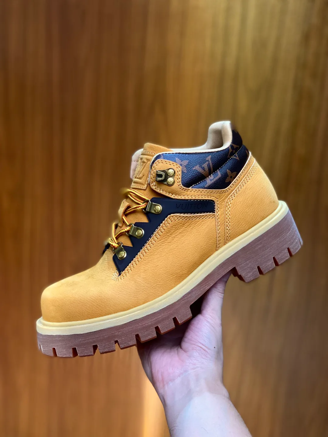 Ботинки Мужские Louis Vuitton 18363480