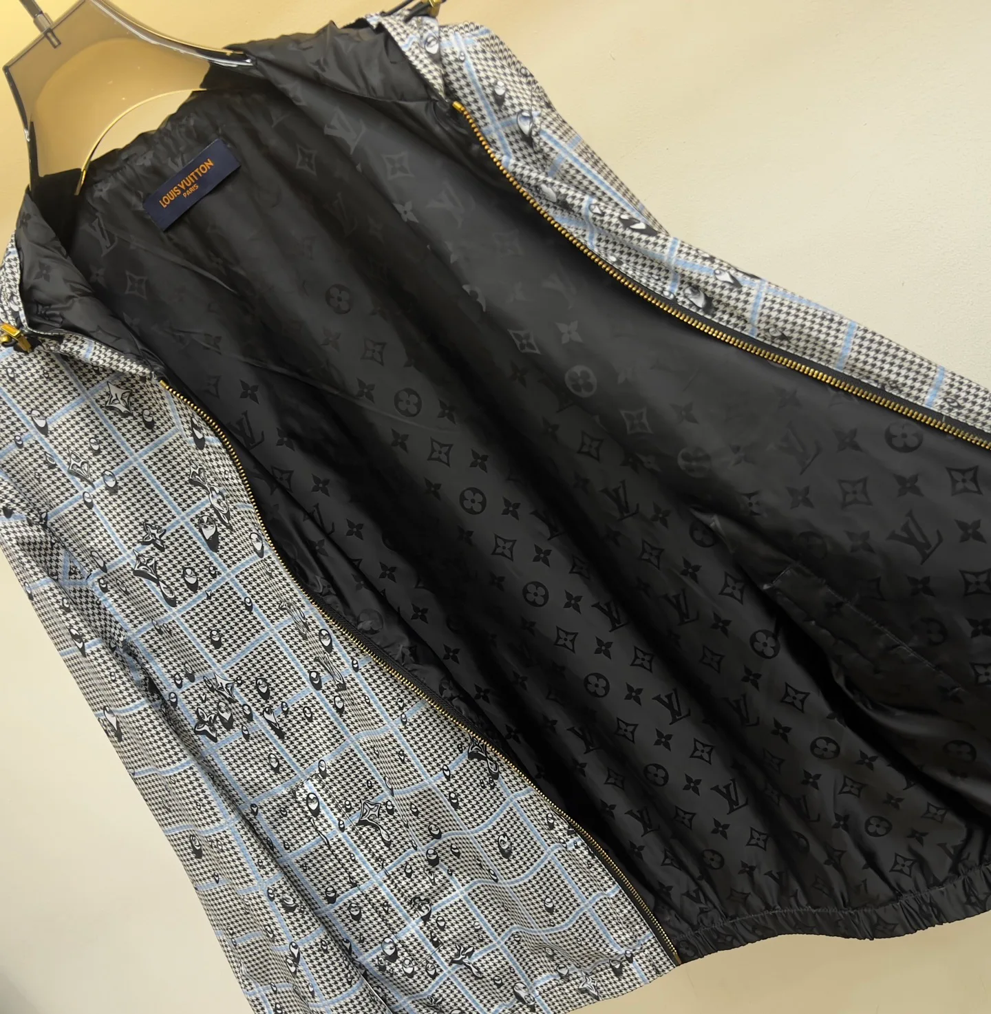 Куртки И Пуховики Мужские Louis Vuitton 11439518