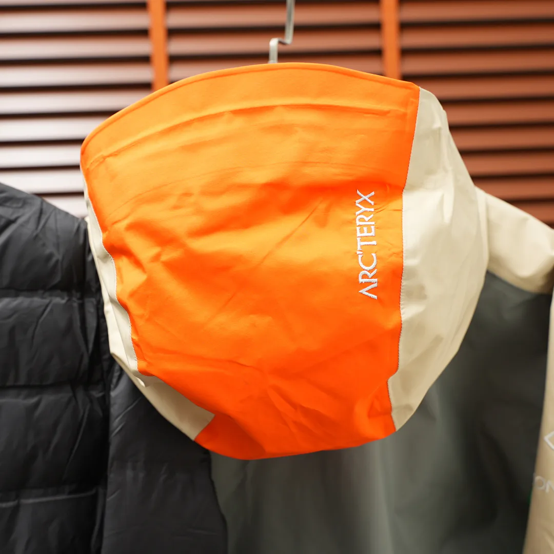 Куртки И Пуховики Женские Arcteryx 18883080
