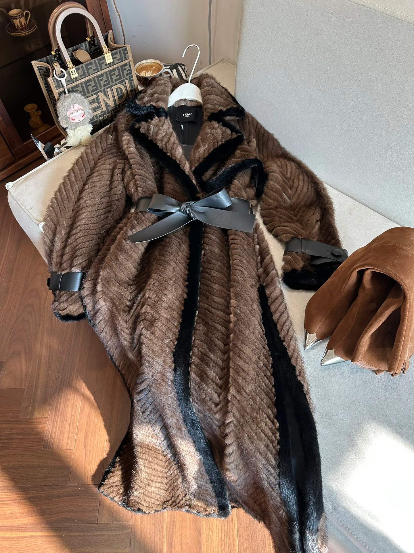 Шубы Женские Fendi 918088