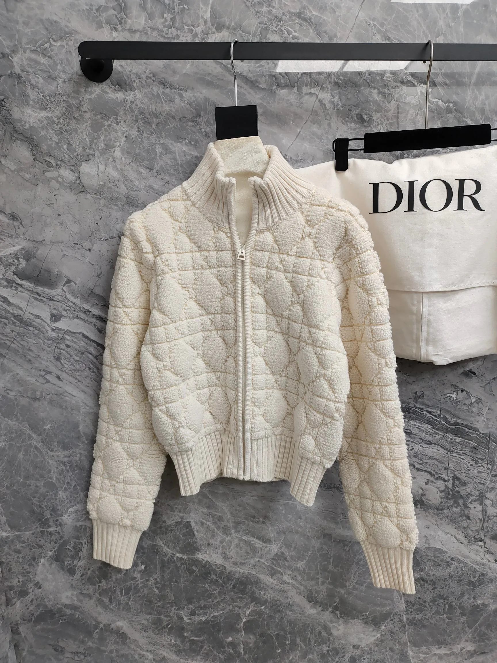 Джемперы И Свитеры Женские Christian Dior 18743448