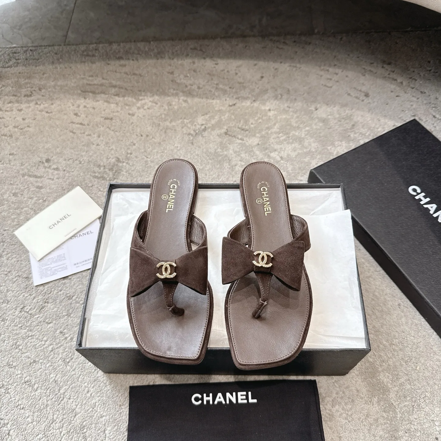 Шлепанцы Женские Chanel 17572299