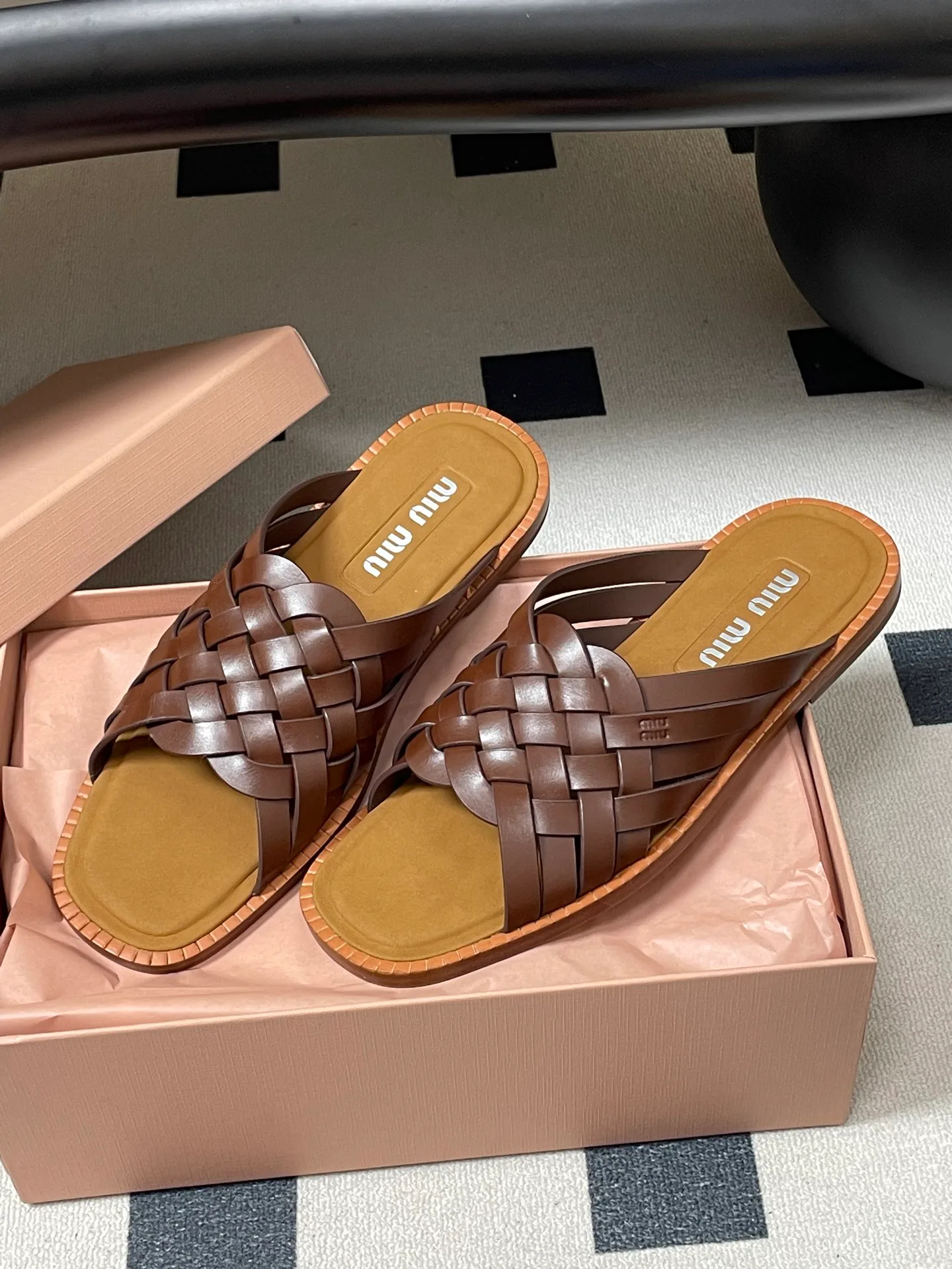 Сандалии Женские Miu Miu 11680146