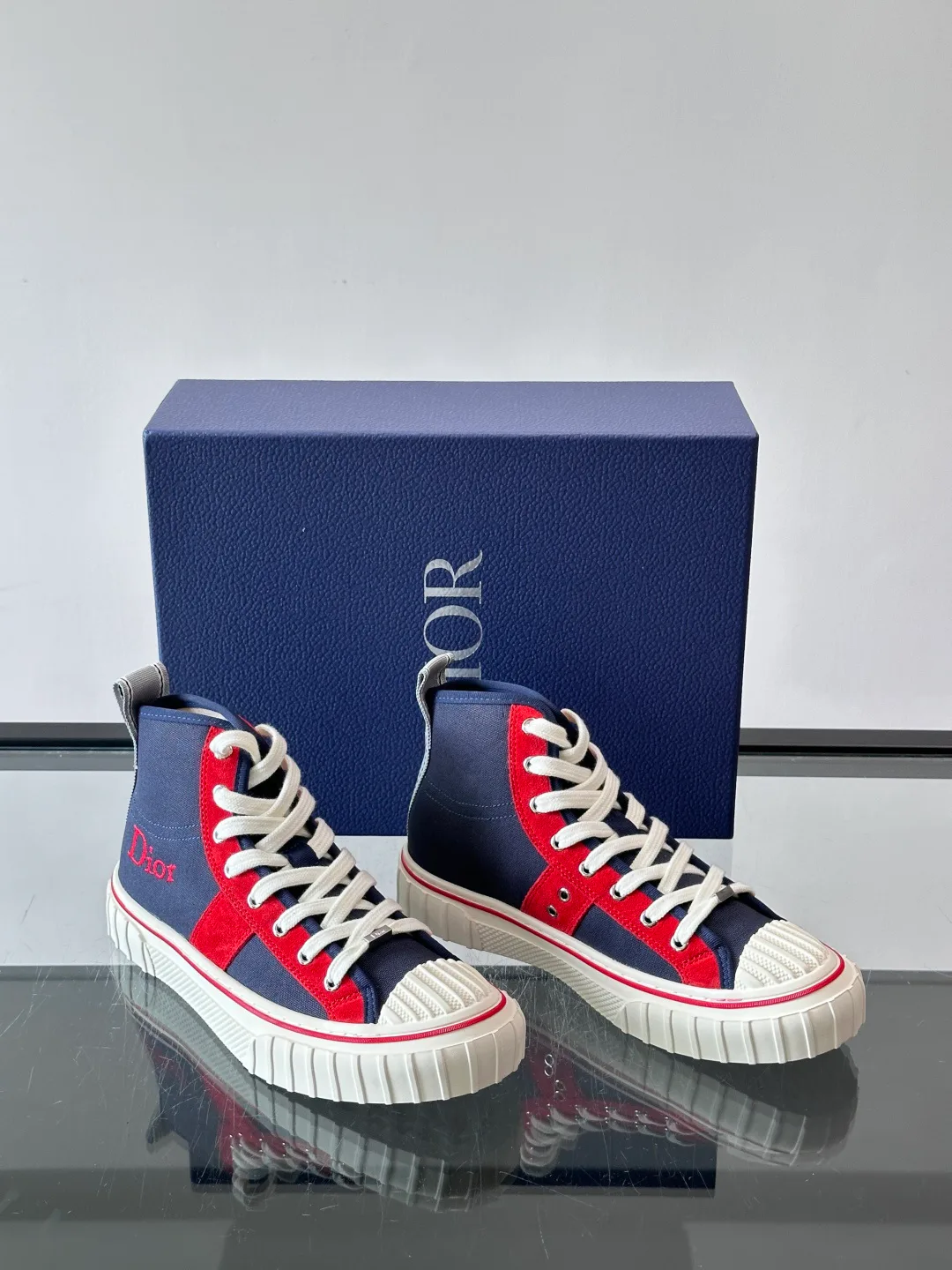 Кроссовки Женские Christian Dior 18102146