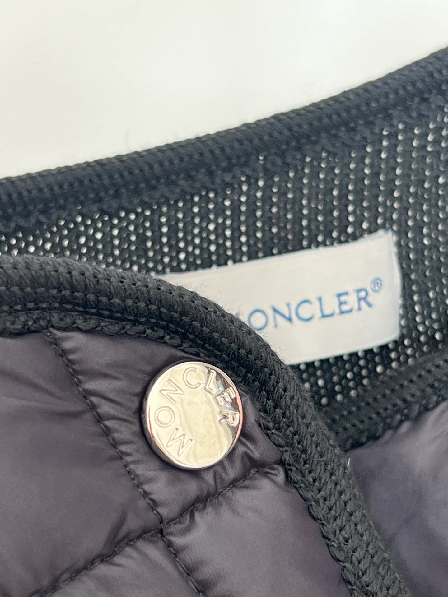 Куртки И Пуховики Женские Moncler 18416144