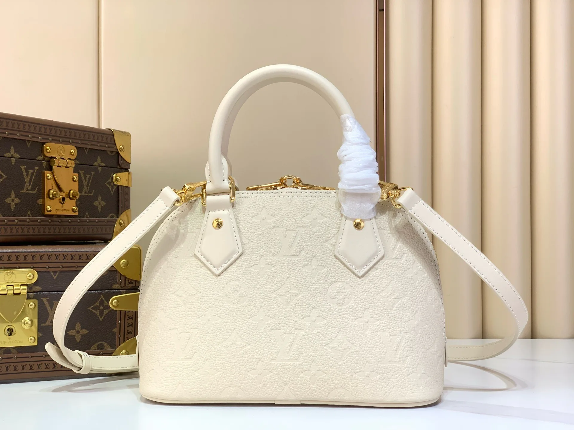 Классические Сумки Женские Louis Vuitton 17499358