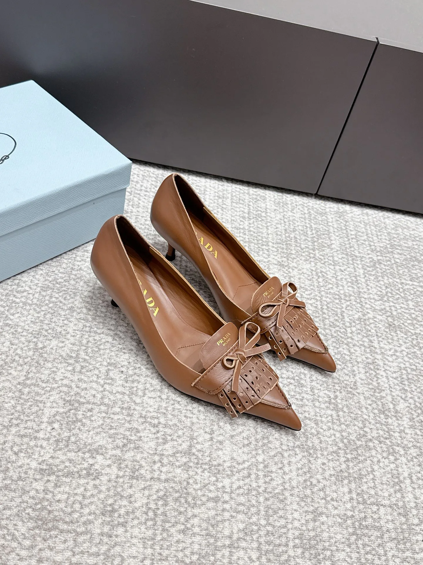 Туфли Женские Prada 13540597