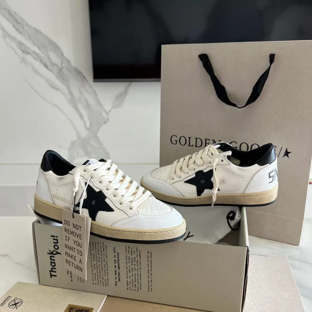 Кроссовки Женские Golden Goose 16995674