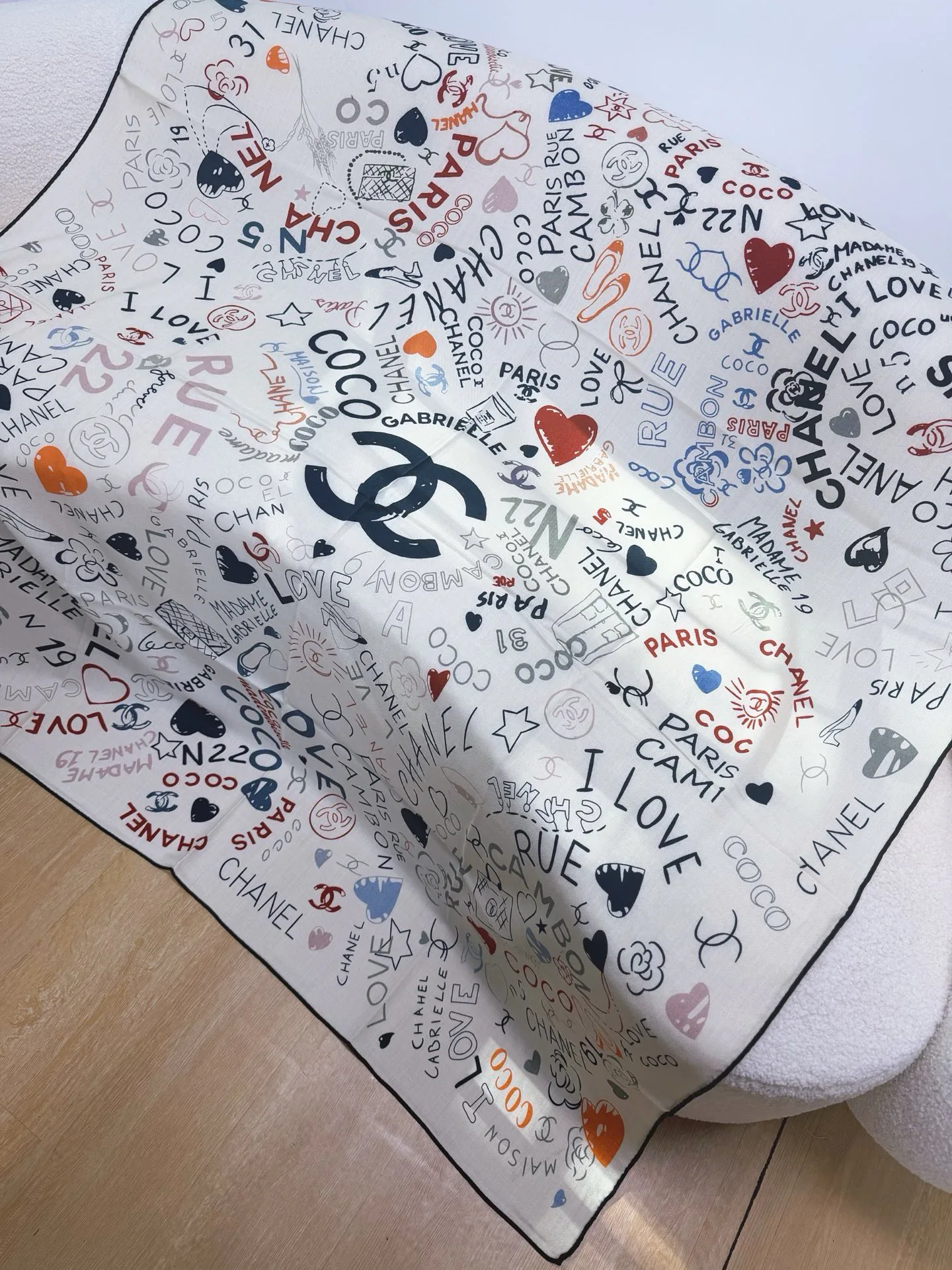 Платки Chanel 18003274