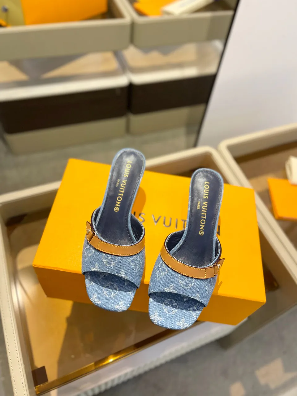 Сандалии Женские Louis Vuitton 9865417