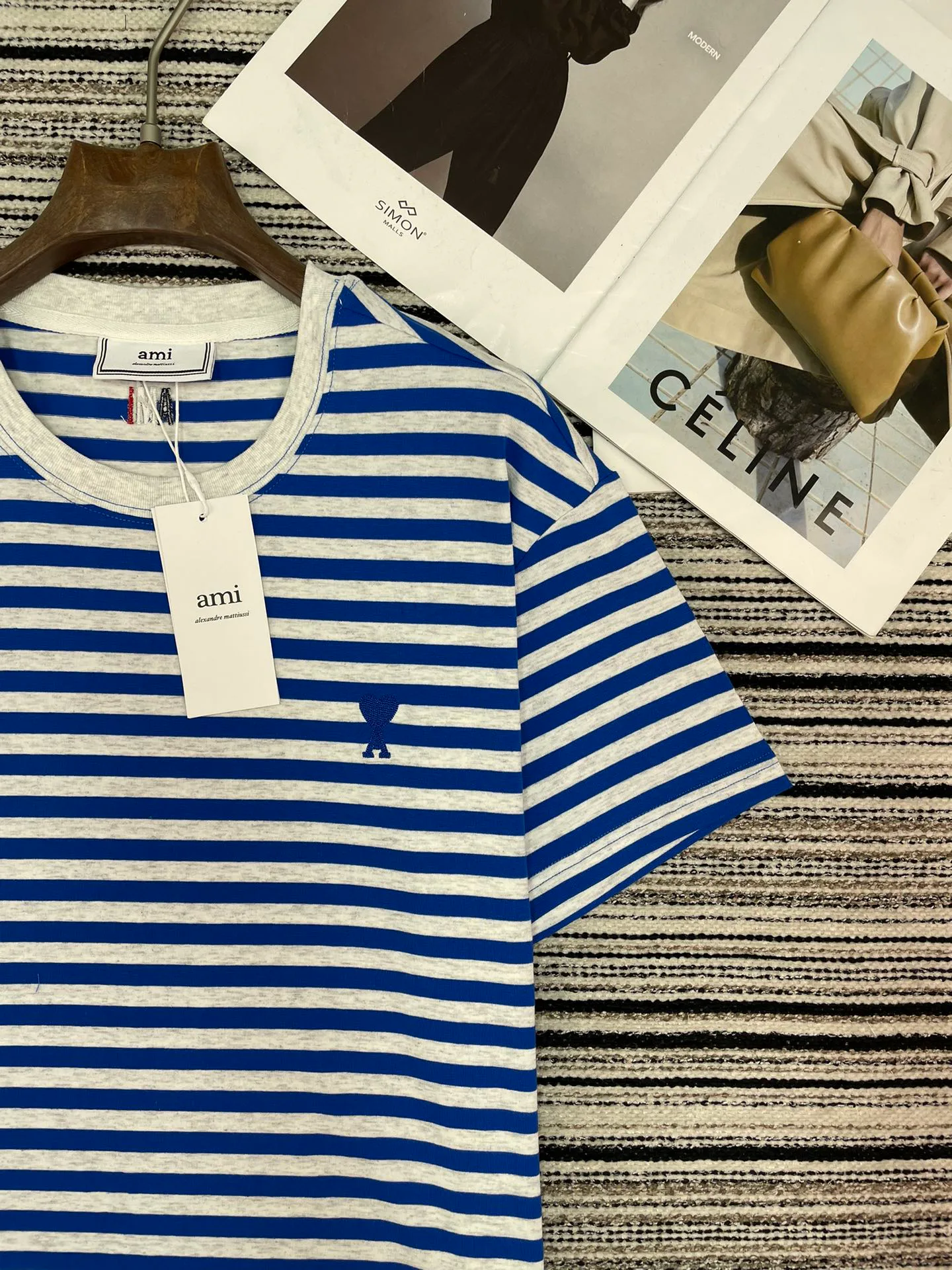 Футболки Женские Ami Paris 11646501