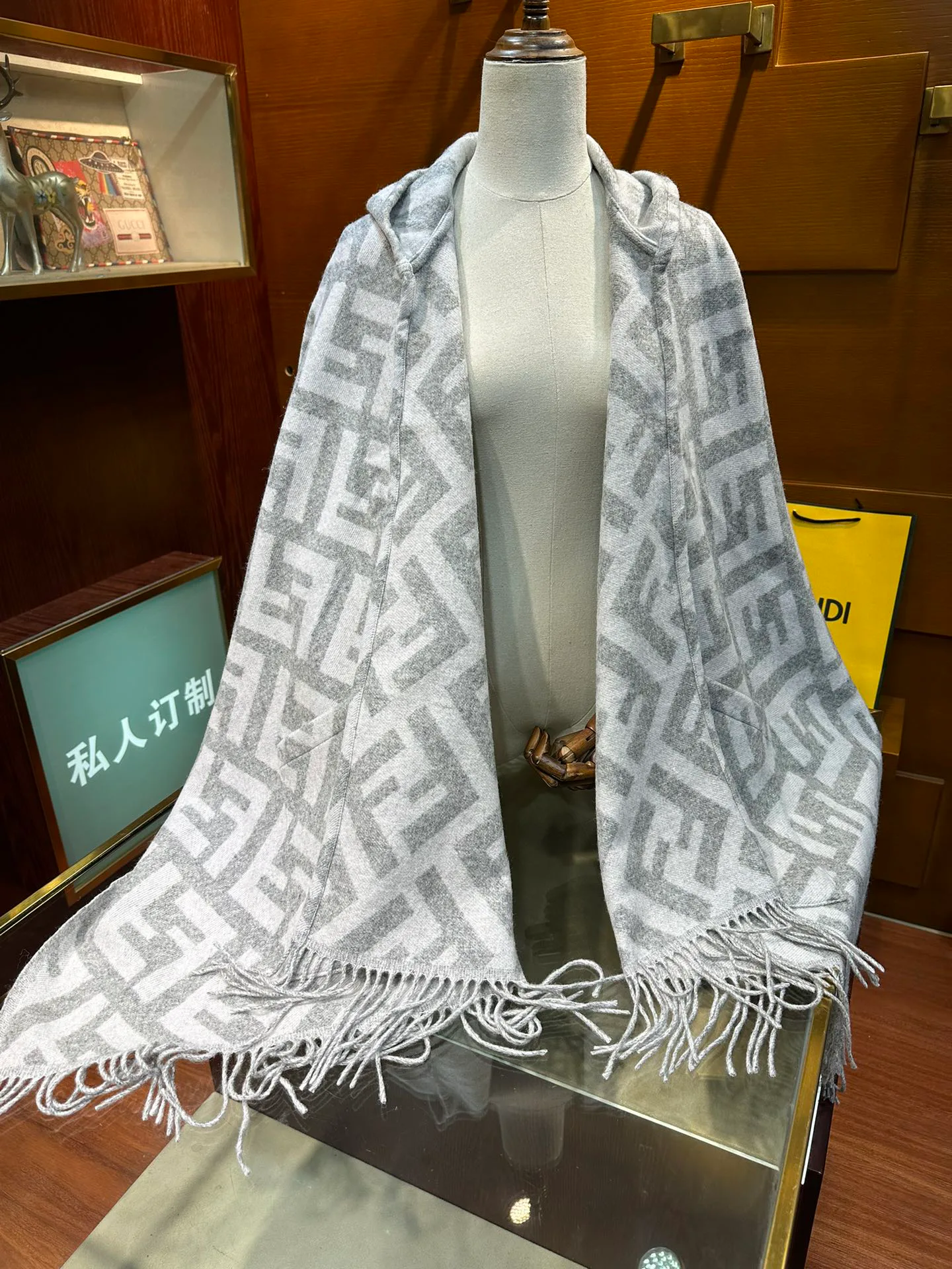 Шарфы Женские Fendi 153824