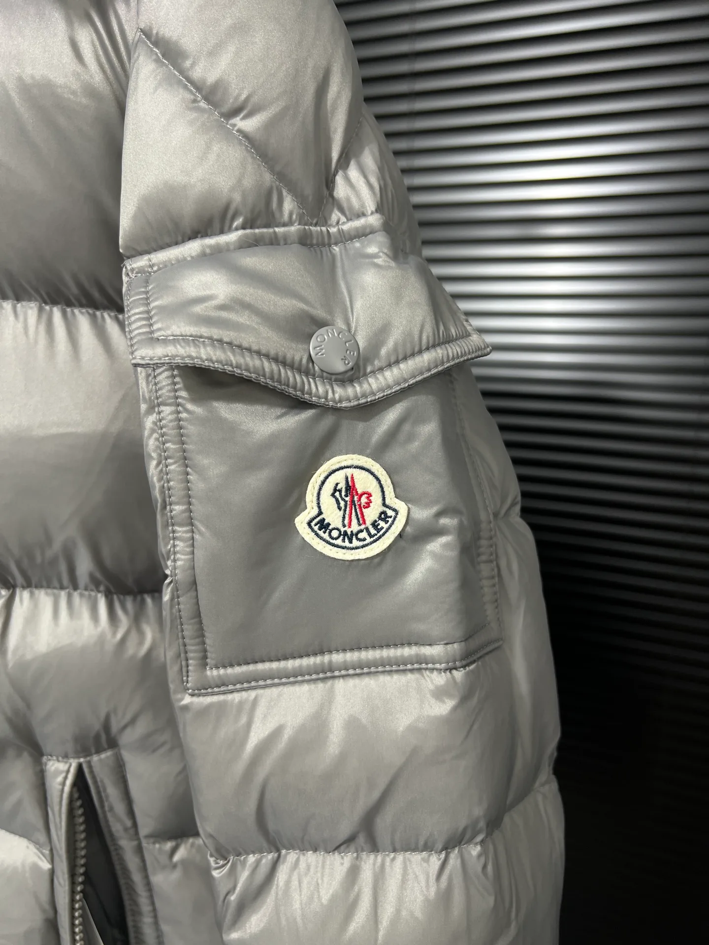 Куртки И Пуховики Женские Moncler 5380737