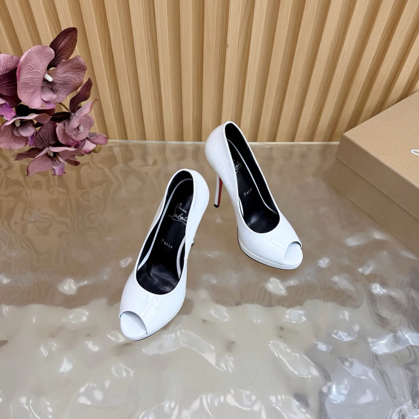 Туфли Женские Christian Louboutin 9707816