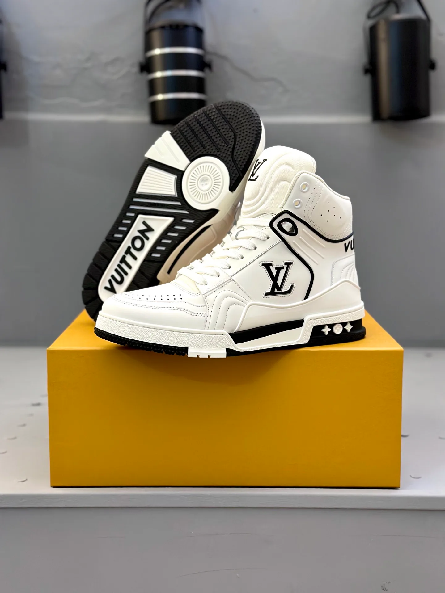 Кроссовки Мужские Louis Vuitton 930652