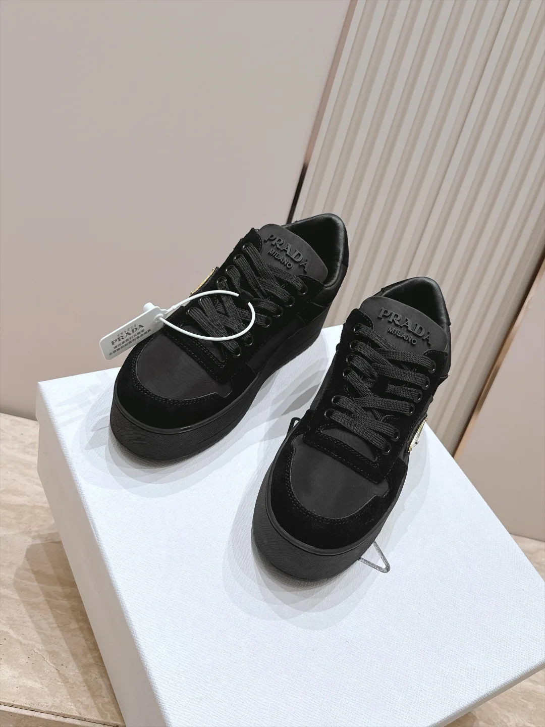 Кроссовки Женские Prada 18461646