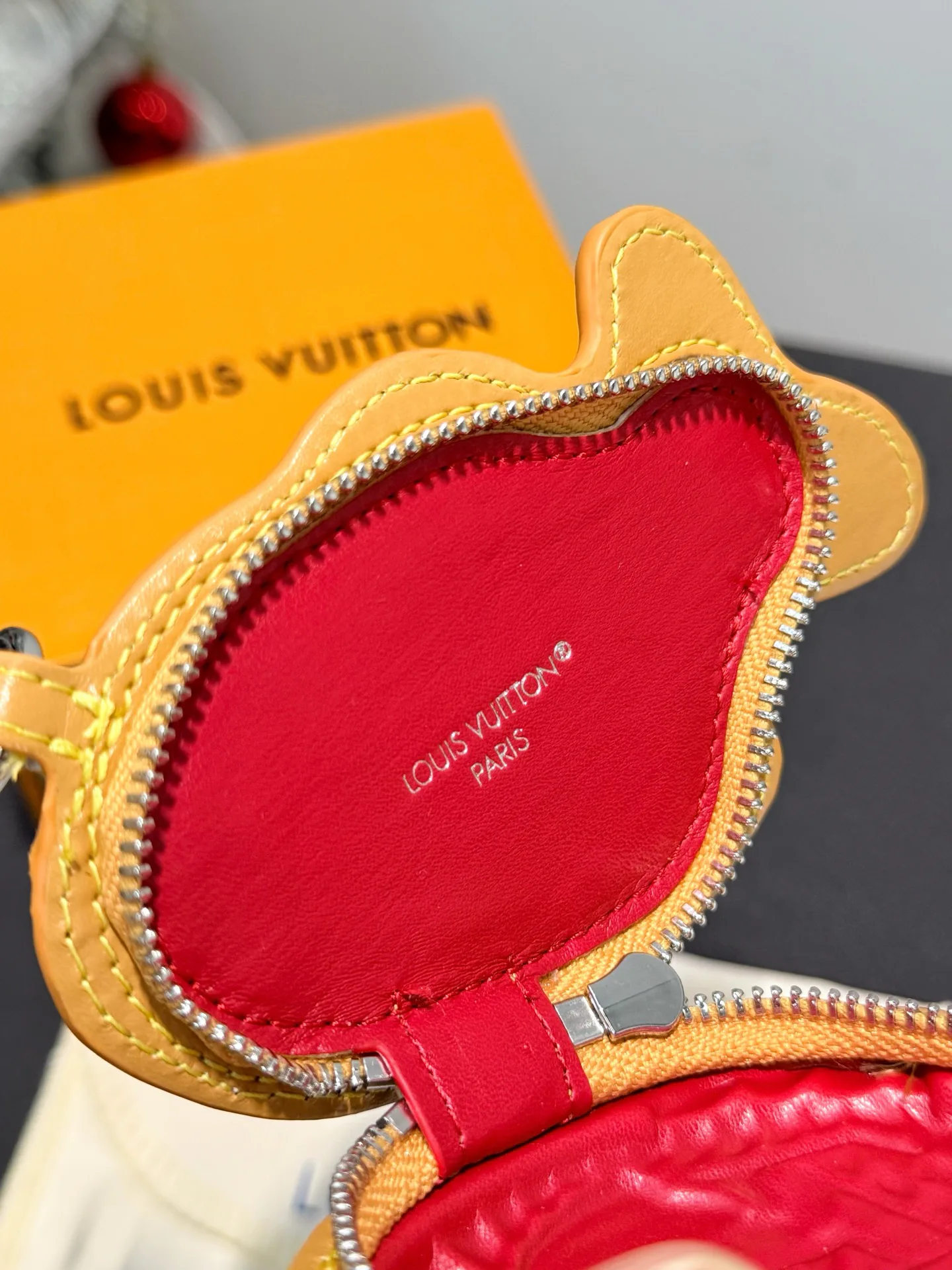 Ключницы Louis Vuitton 18577407