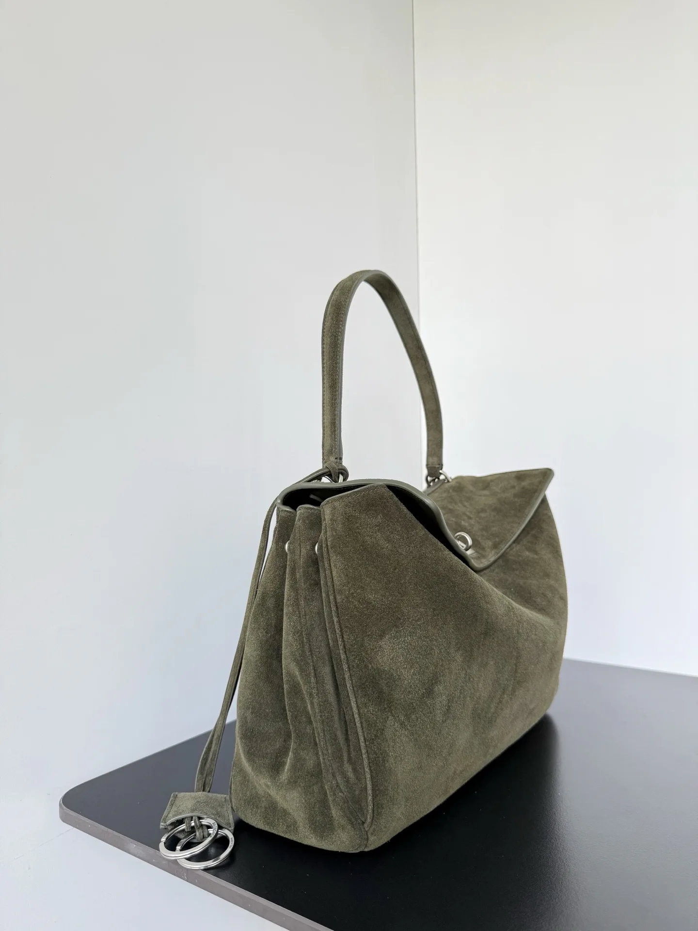 Классические Сумки Женские Balenciaga 11872199