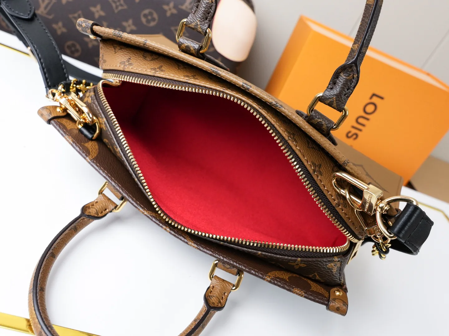 Классические Сумки Женские Louis Vuitton 11704159