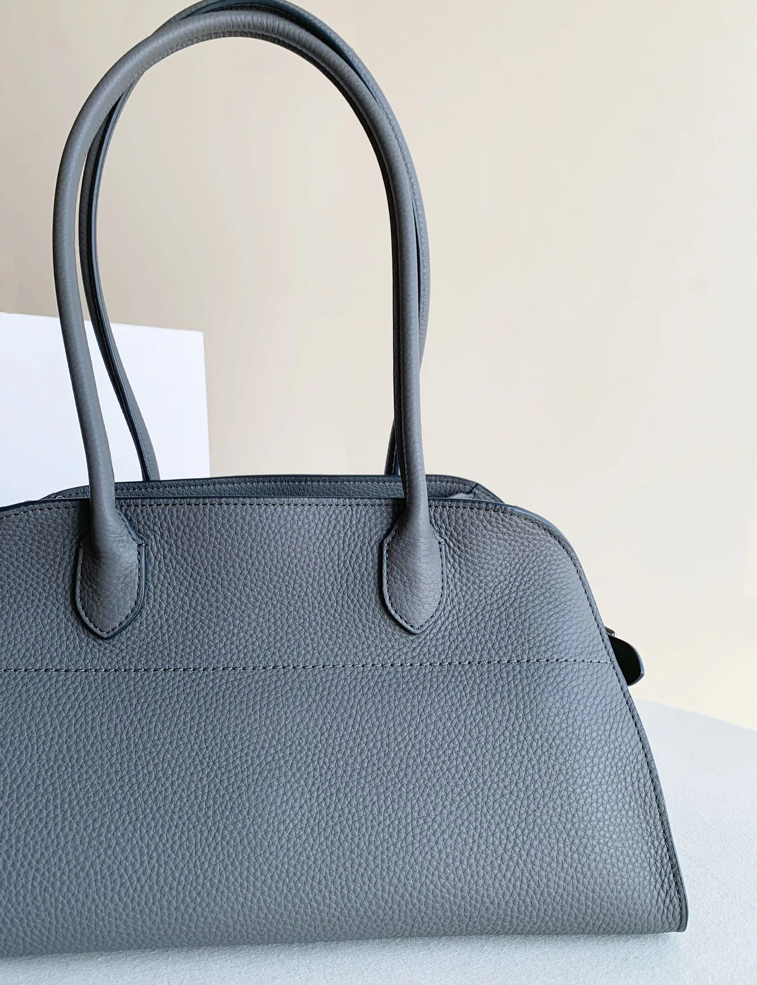 Классические Сумки Женские The Row 690852