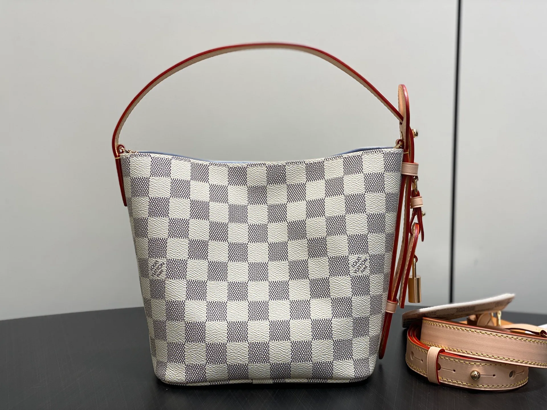 Классические Сумки Женские Louis Vuitton 11724327
