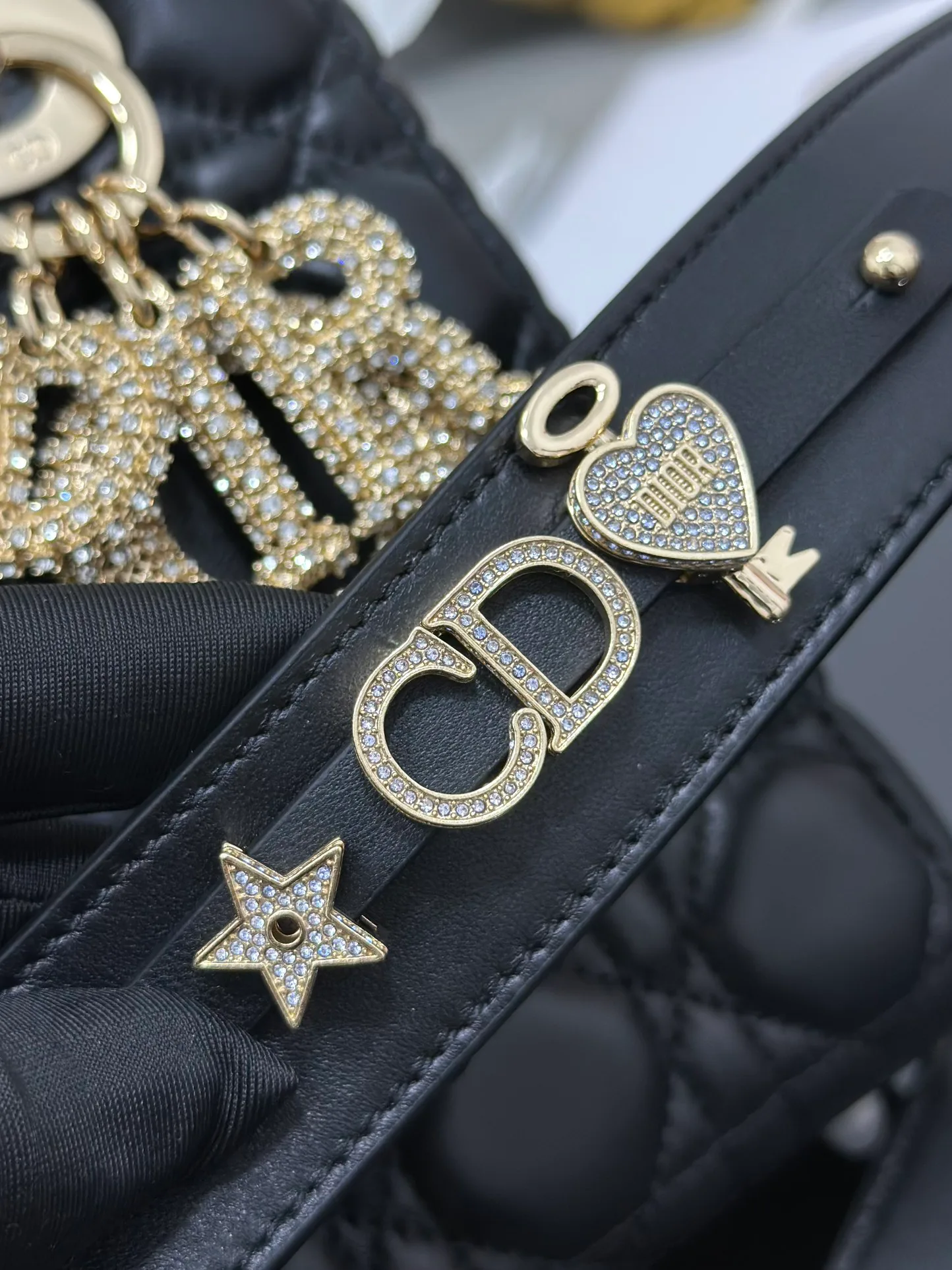 Классические Сумки Женские Christian Dior 11412563