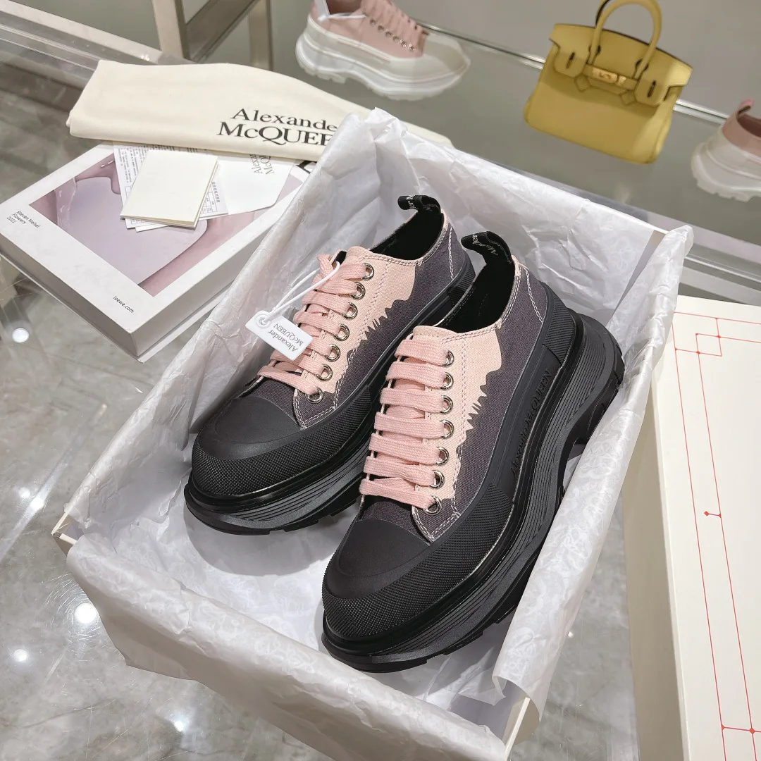 Кроссовки Женские Alexander Mcqueen 18561934