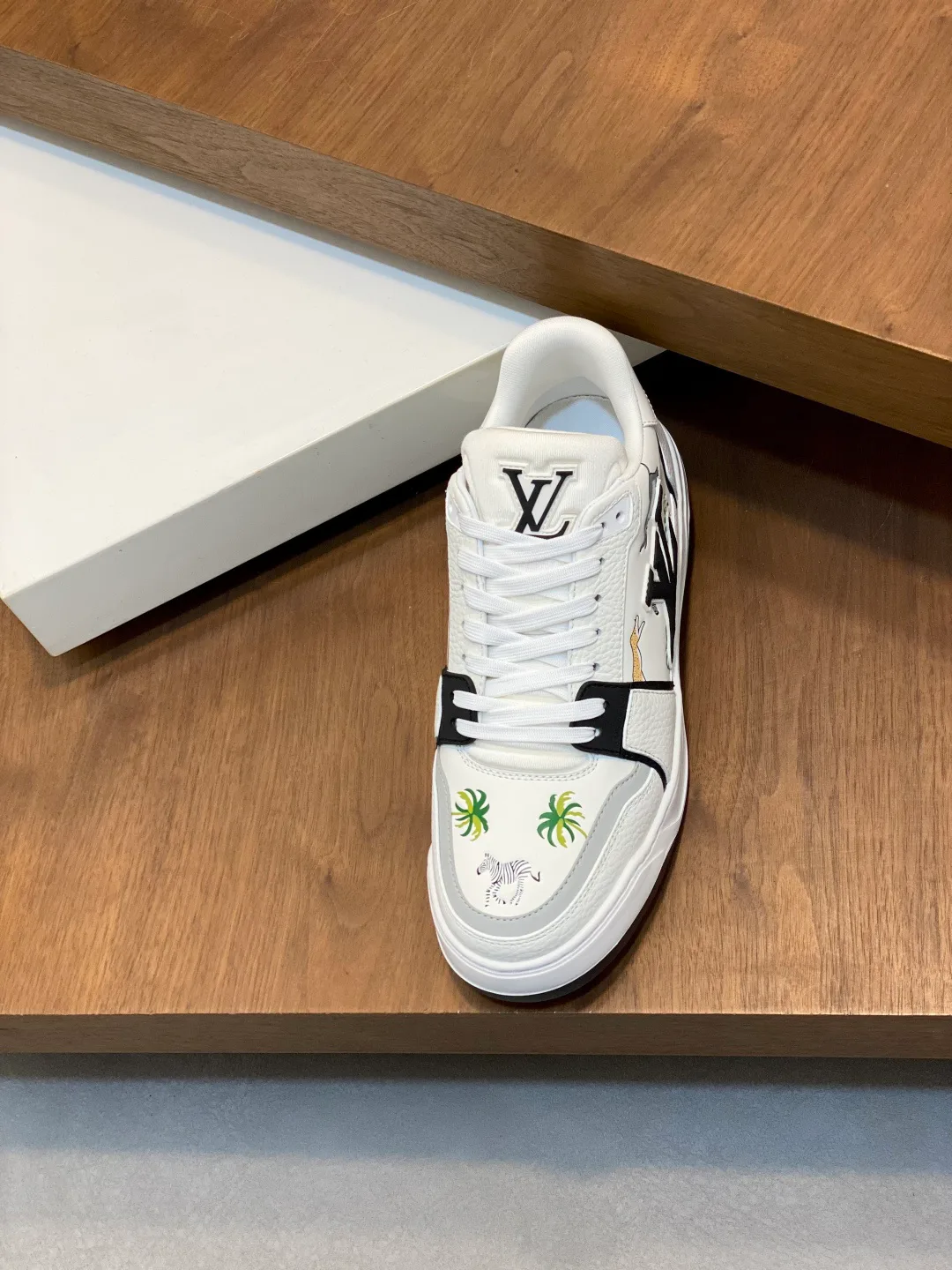 Кроссовки Мужские Louis Vuitton 2564737