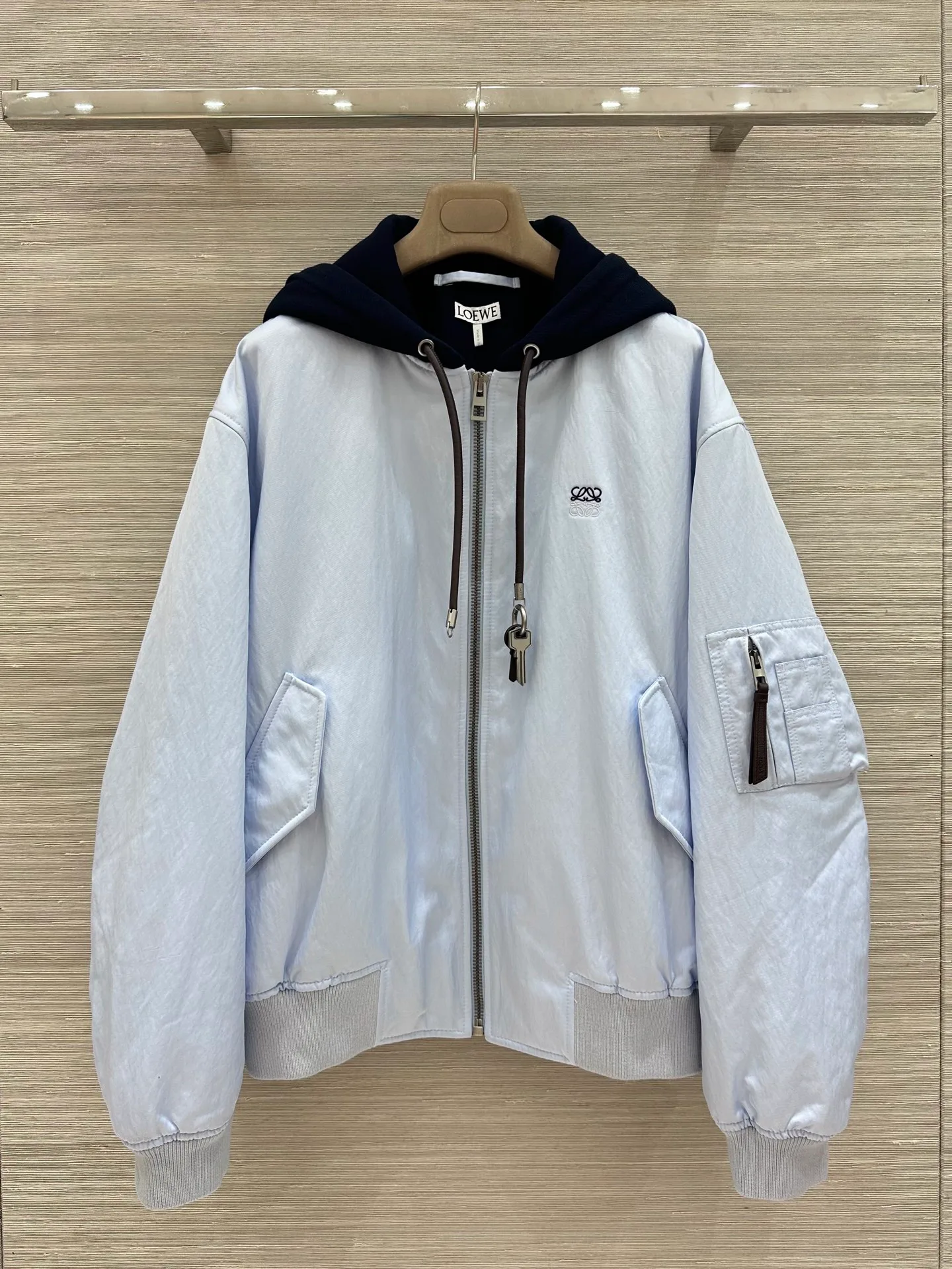 Куртки И Пуховики Женские Loewe 18653892