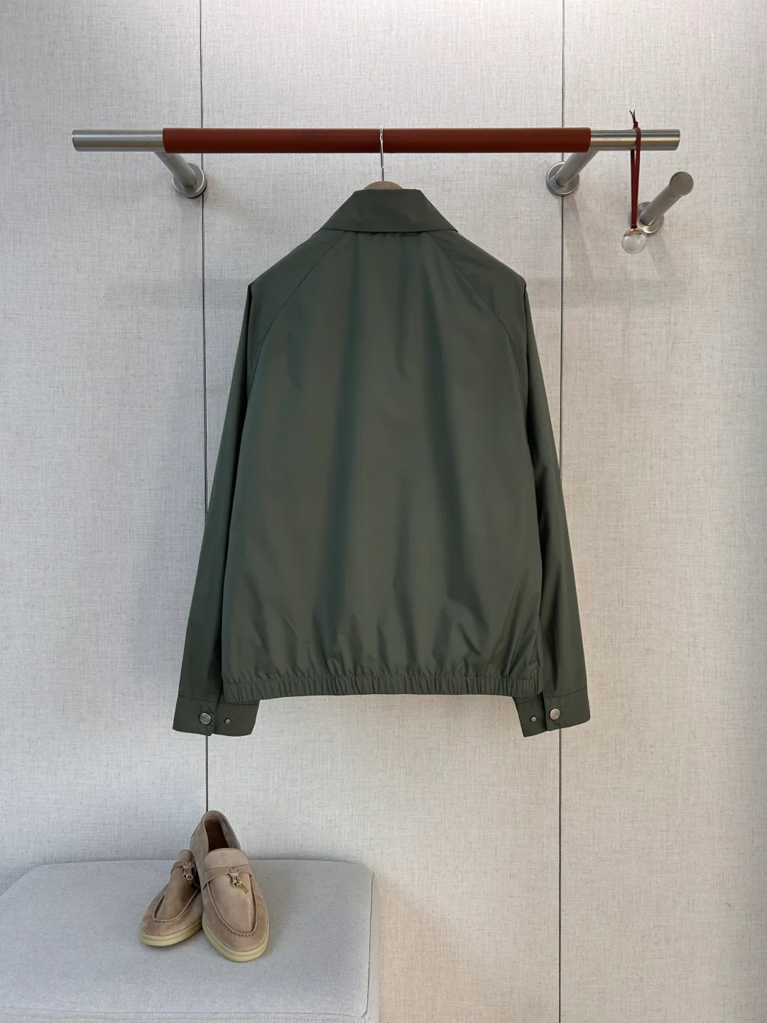 Куртки И Пуховики Мужские Brunello Cucinelli 14624996