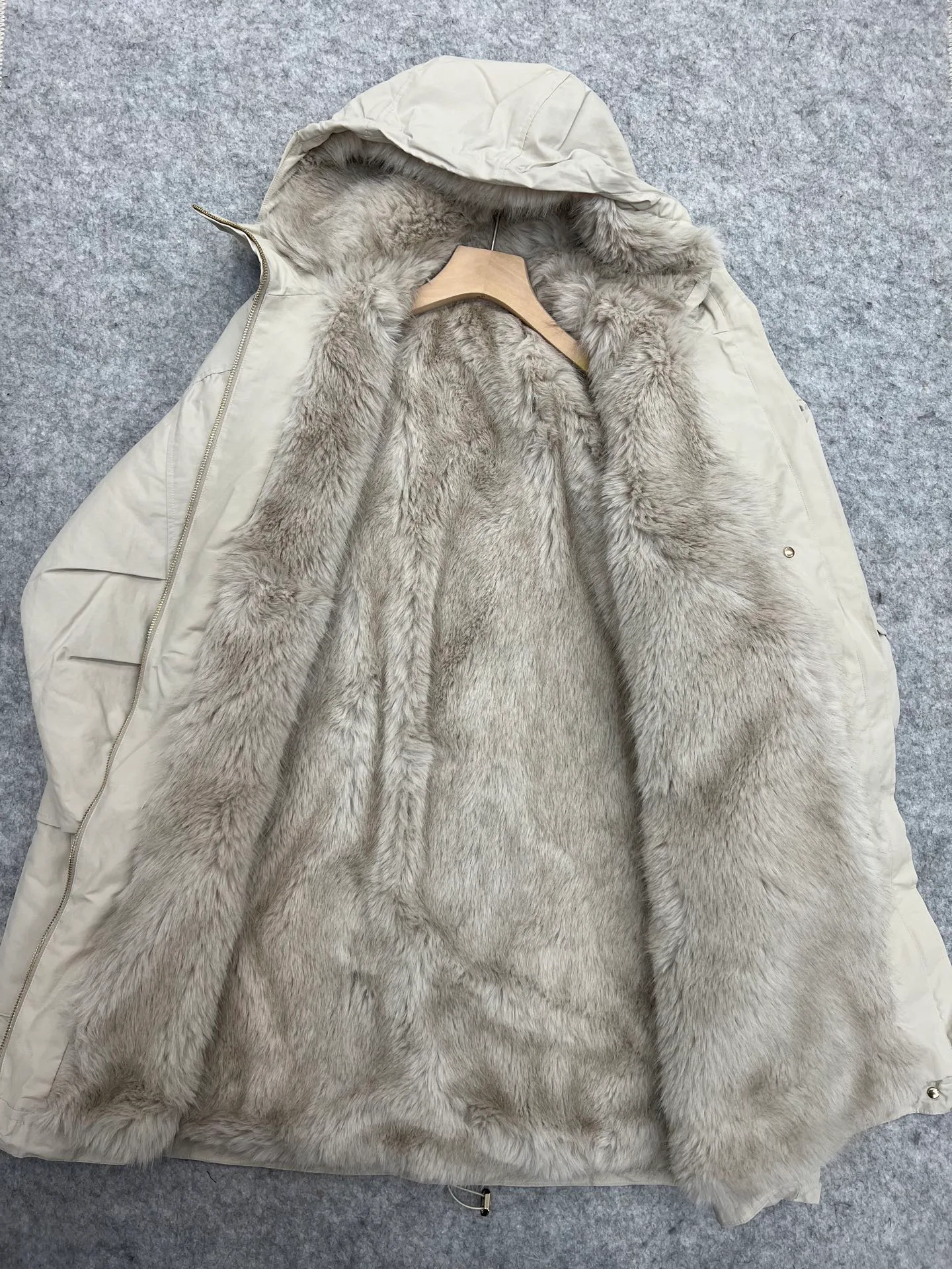 Куртки И Пуховики Женские Max Mara 724325