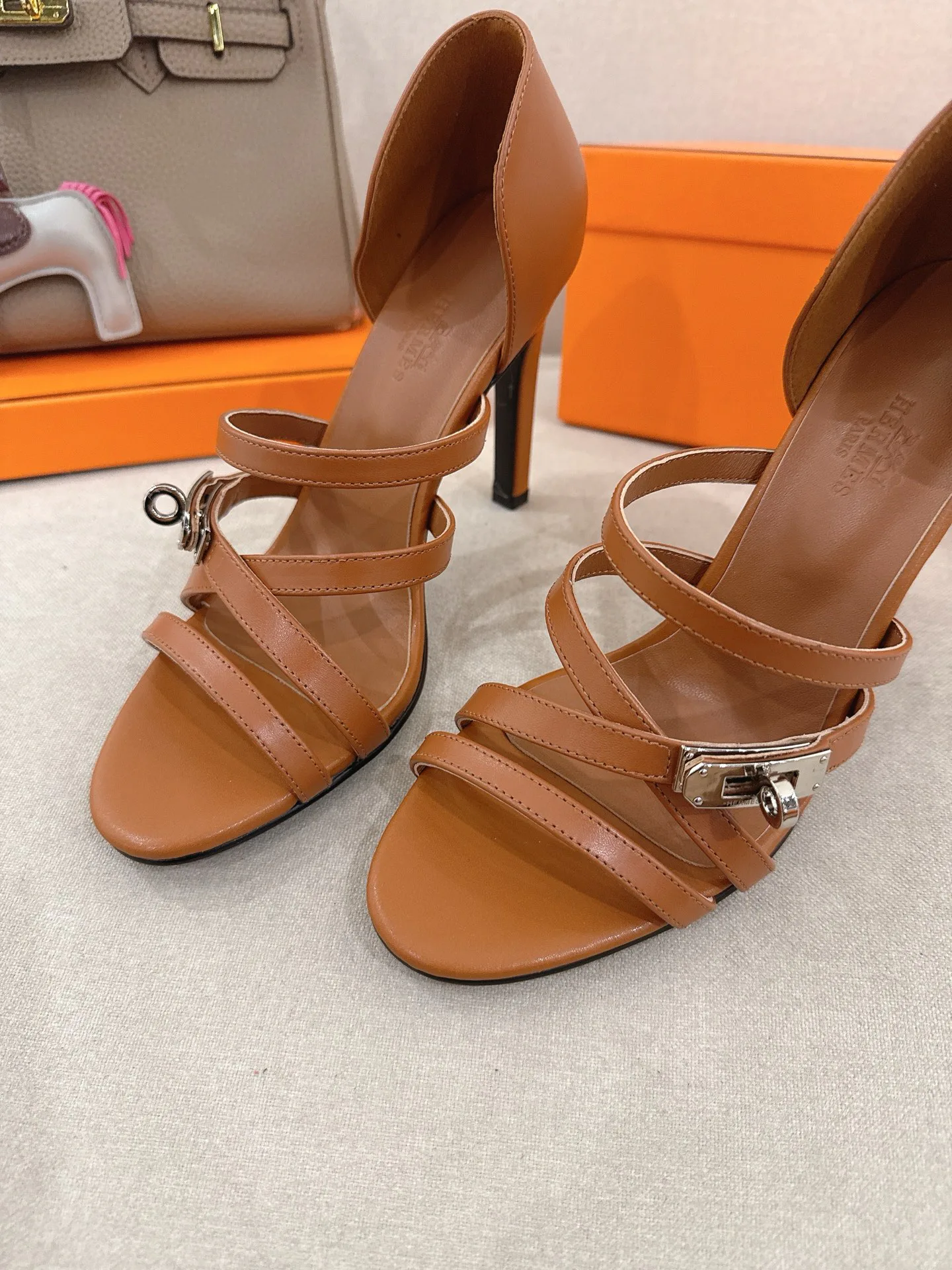 Босоножки Женские Hermes 10847636