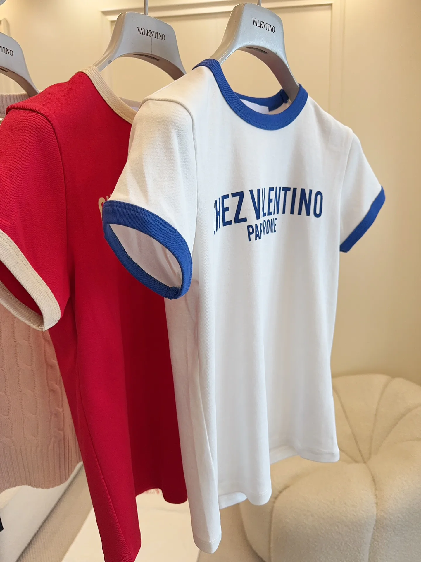 Футболки Женские Valentino 2306