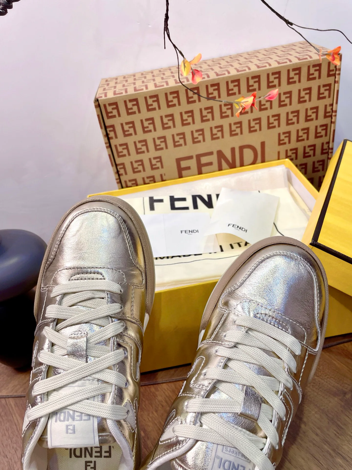 Кроссовки Женские Fendi 17957327