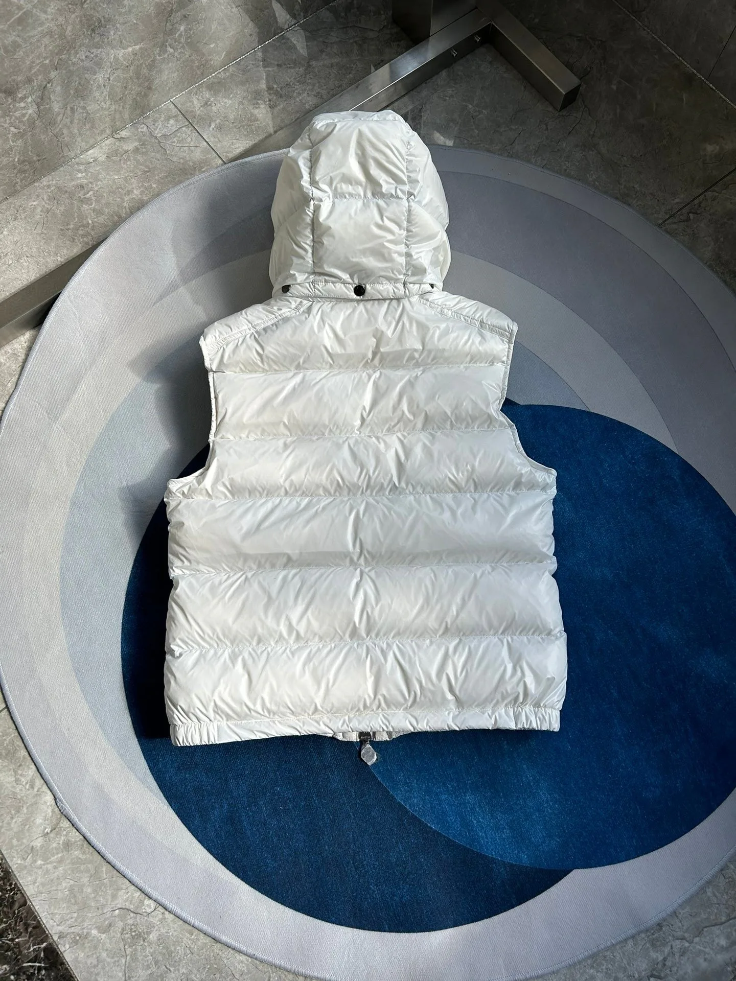 Жилеты Женские Moncler 17942205