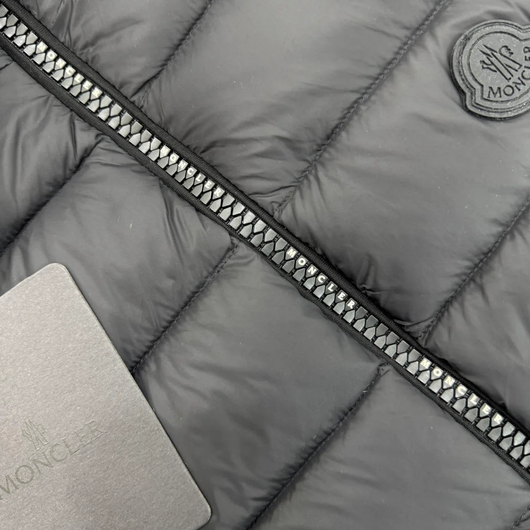 Жилеты Женские Moncler 18001982