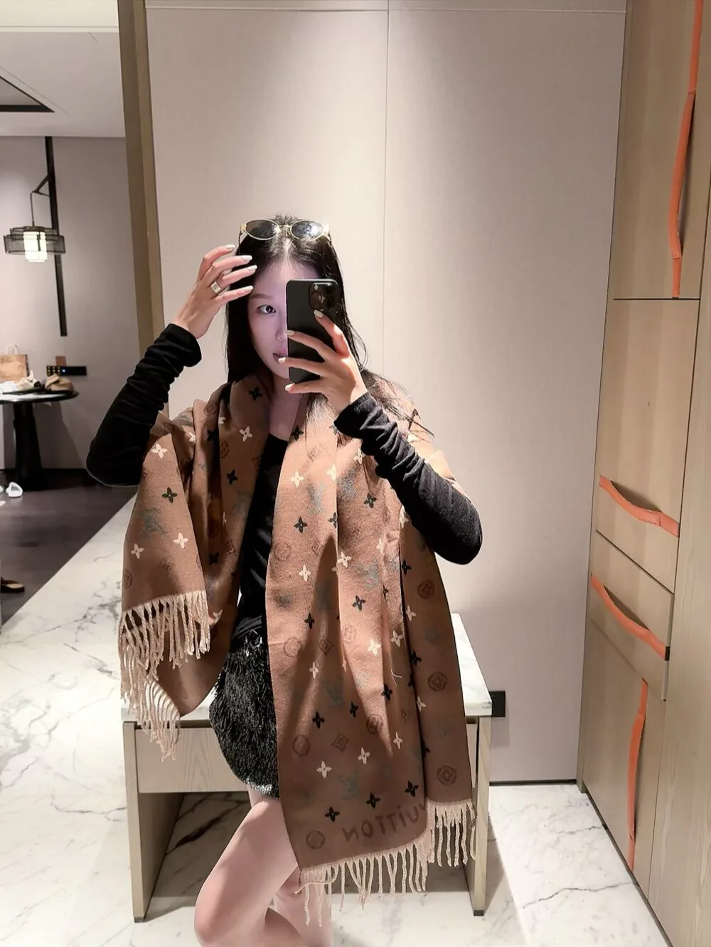 Шарфы Louis Vuitton 18002811