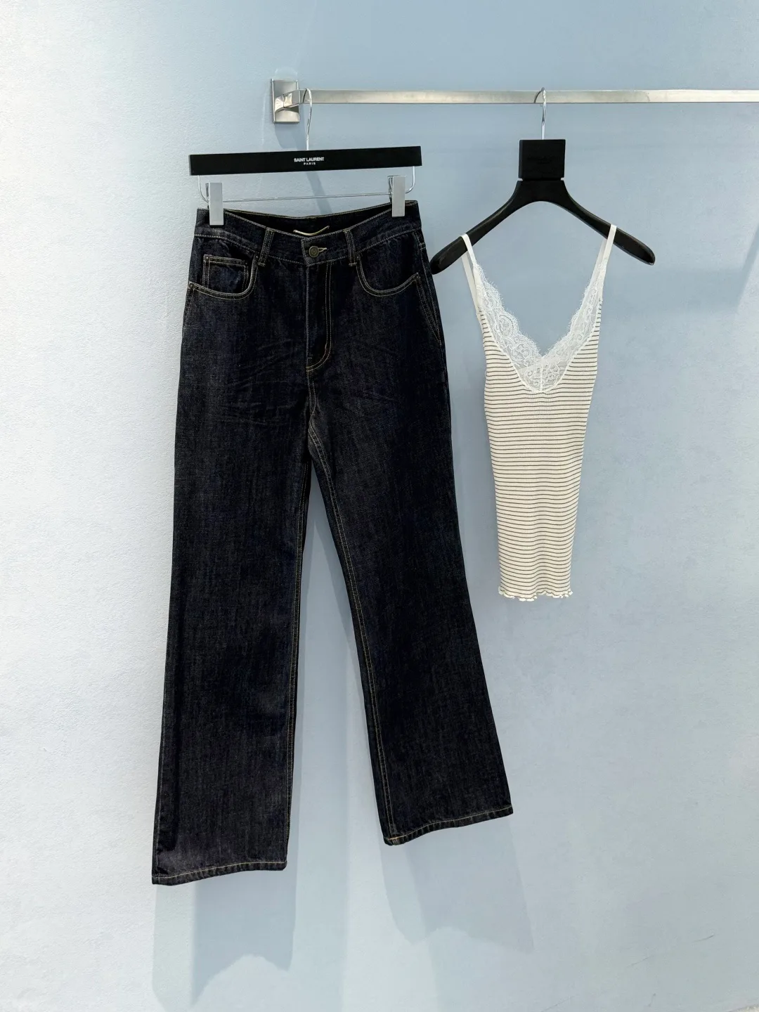 Джинсы Женские Saint Laurent 17712440