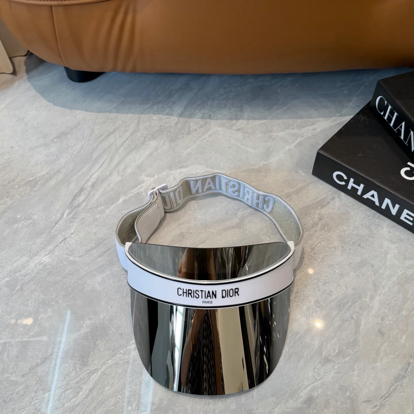 Головные Уборы Christian Dior 13294395