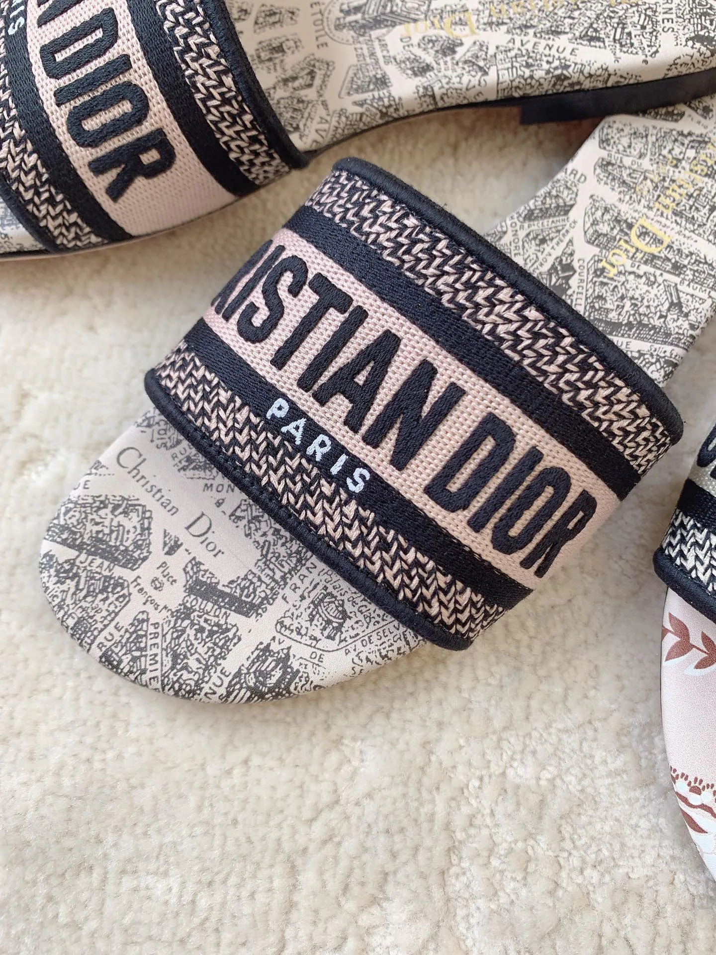 Шлепанцы Женские Christian Dior 11252557