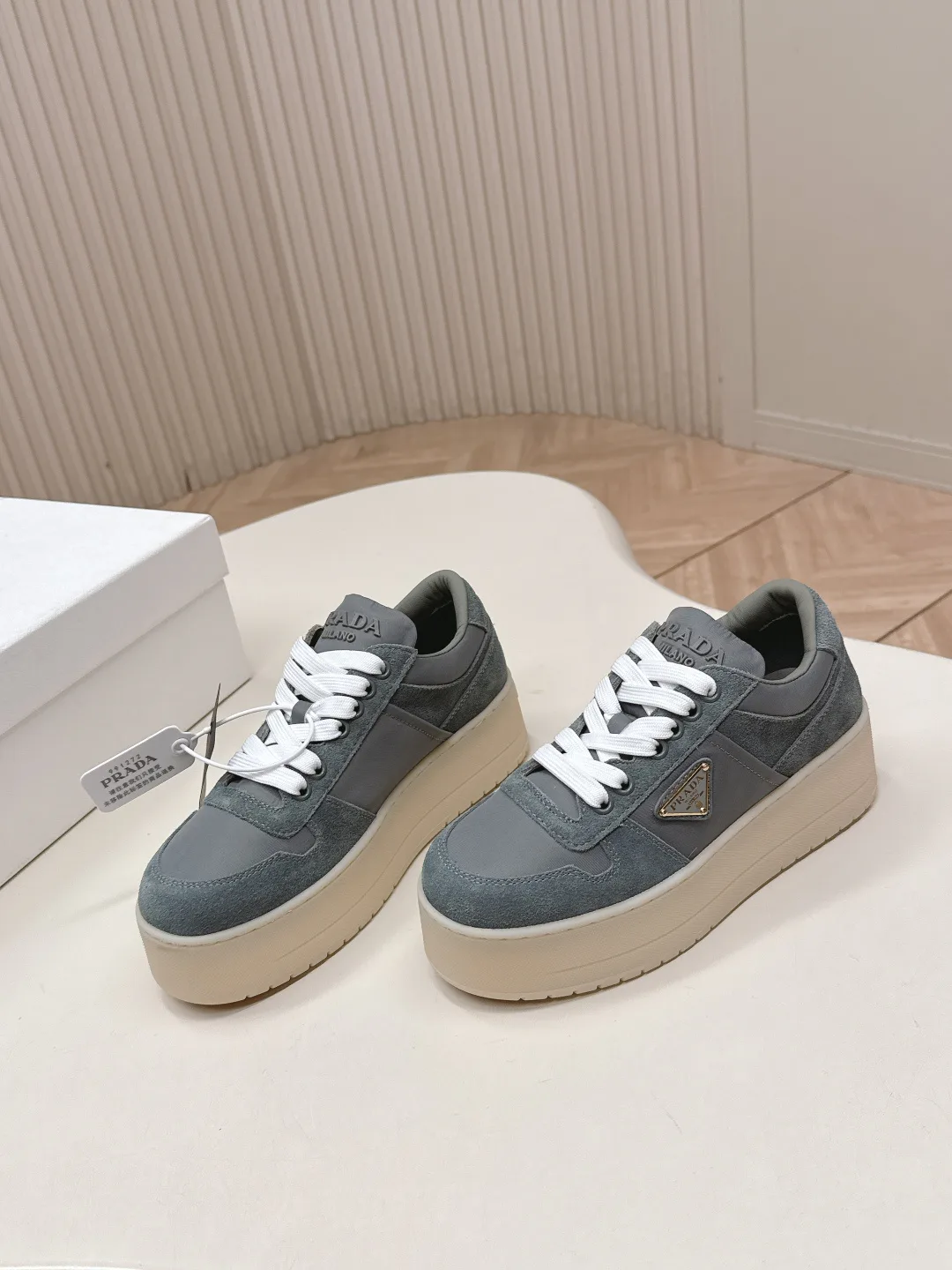 Кроссовки Женские Prada 11594931