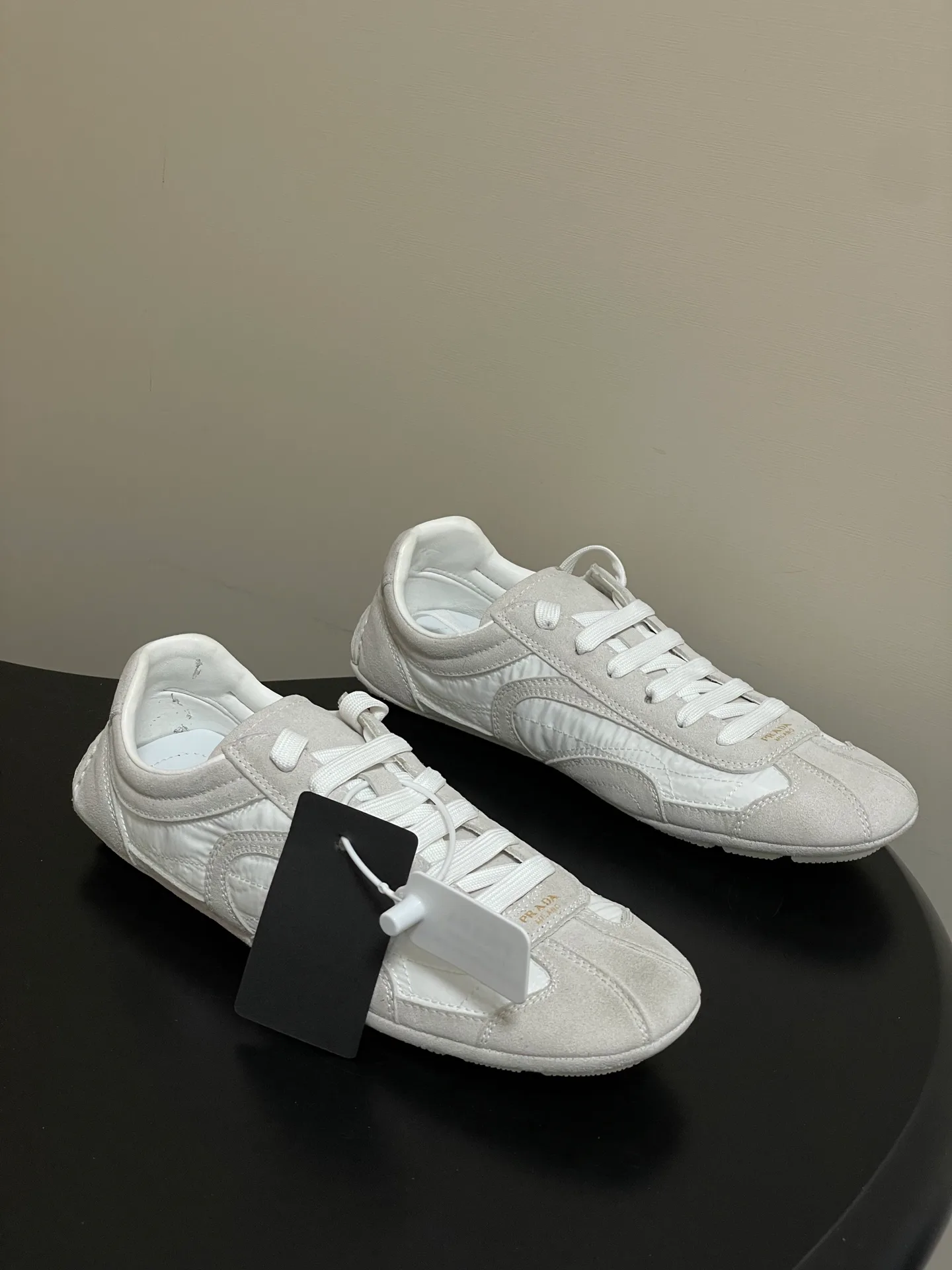 Кроссовки Женские Prada 12810932